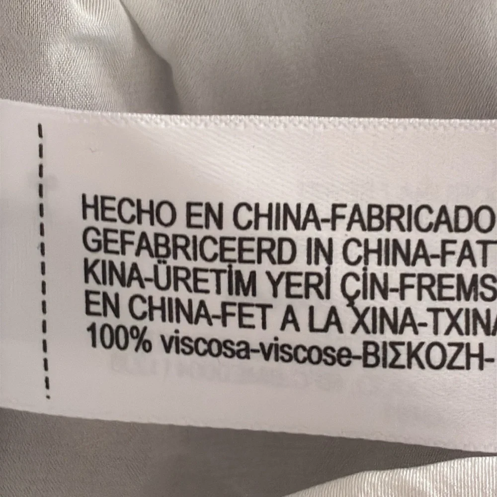 NWT. Massimo Dutti White100% Viscose Flowing Shirt with Polo Collar. Size S, M.